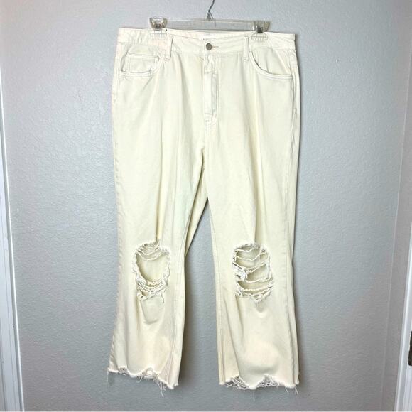 BOHME Women's Cream Distressed Cropped Jeans Size 32 - Picture 1 of 8